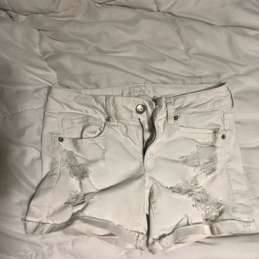 White American Eagle Midi Shorts